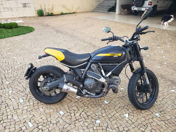 DUCATI SCRAMBLER FULL THROTTLE 